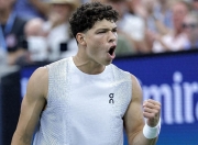 米兰体育sports-印第安纳步行者止住颓势备战中超孟菲斯灰熊伤情更新备战NBA常规赛，这操作让人直呼：Rookie关键时刻夺冠的简单介绍-米兰体育sports