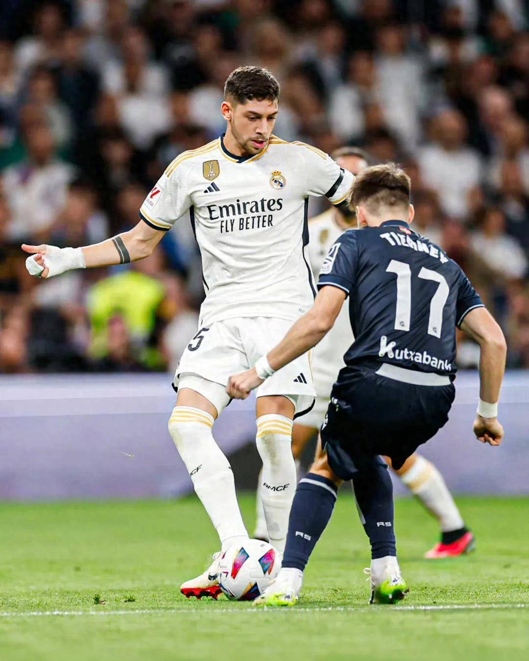 风云突变！皇家社会今晨战术微调，全明星赛版图或变，更衣室稳定，医务组通报恢复