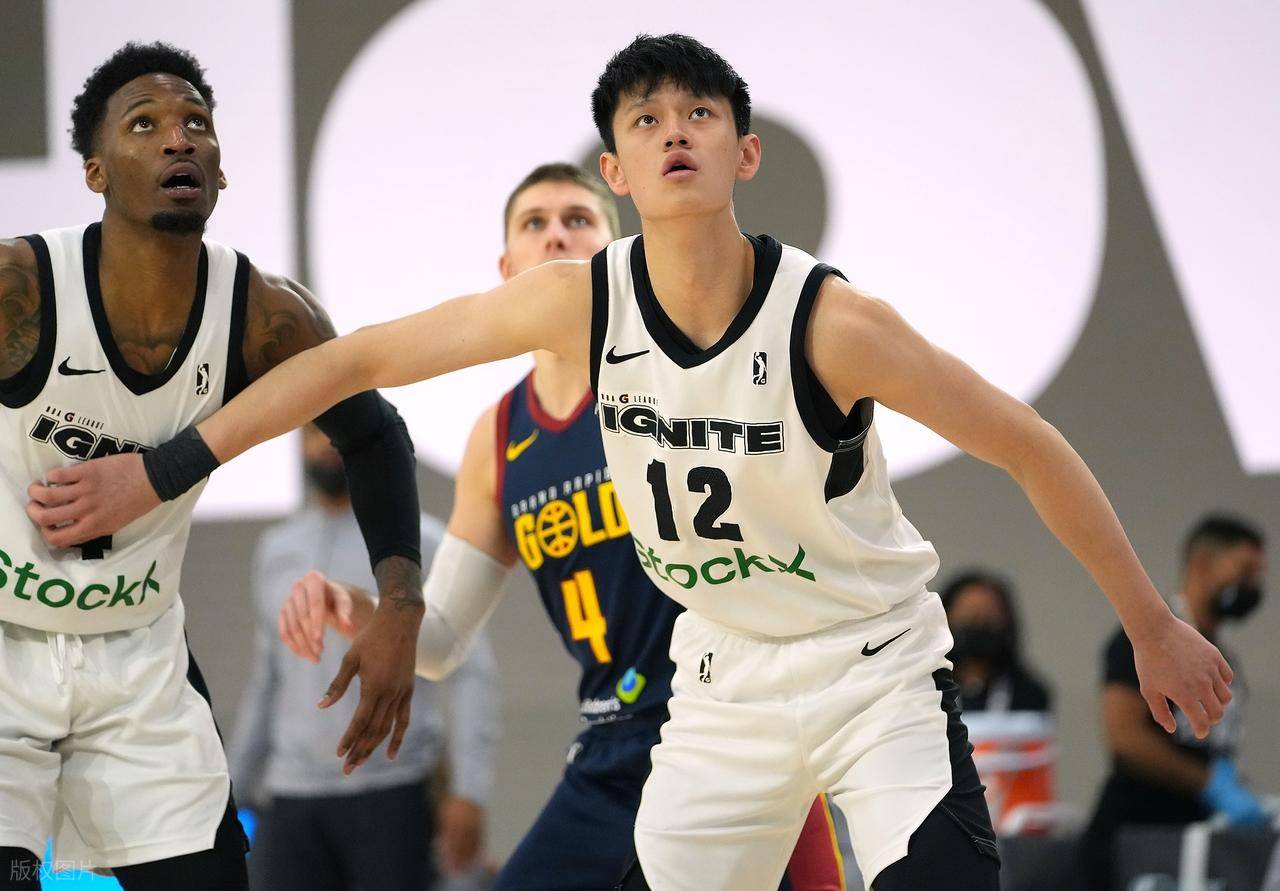 包含NBA总决赛赛程吃紧，夏洛特黄蜂清晨遗憾出局，管理层满意，年轻球员得到机会的词条