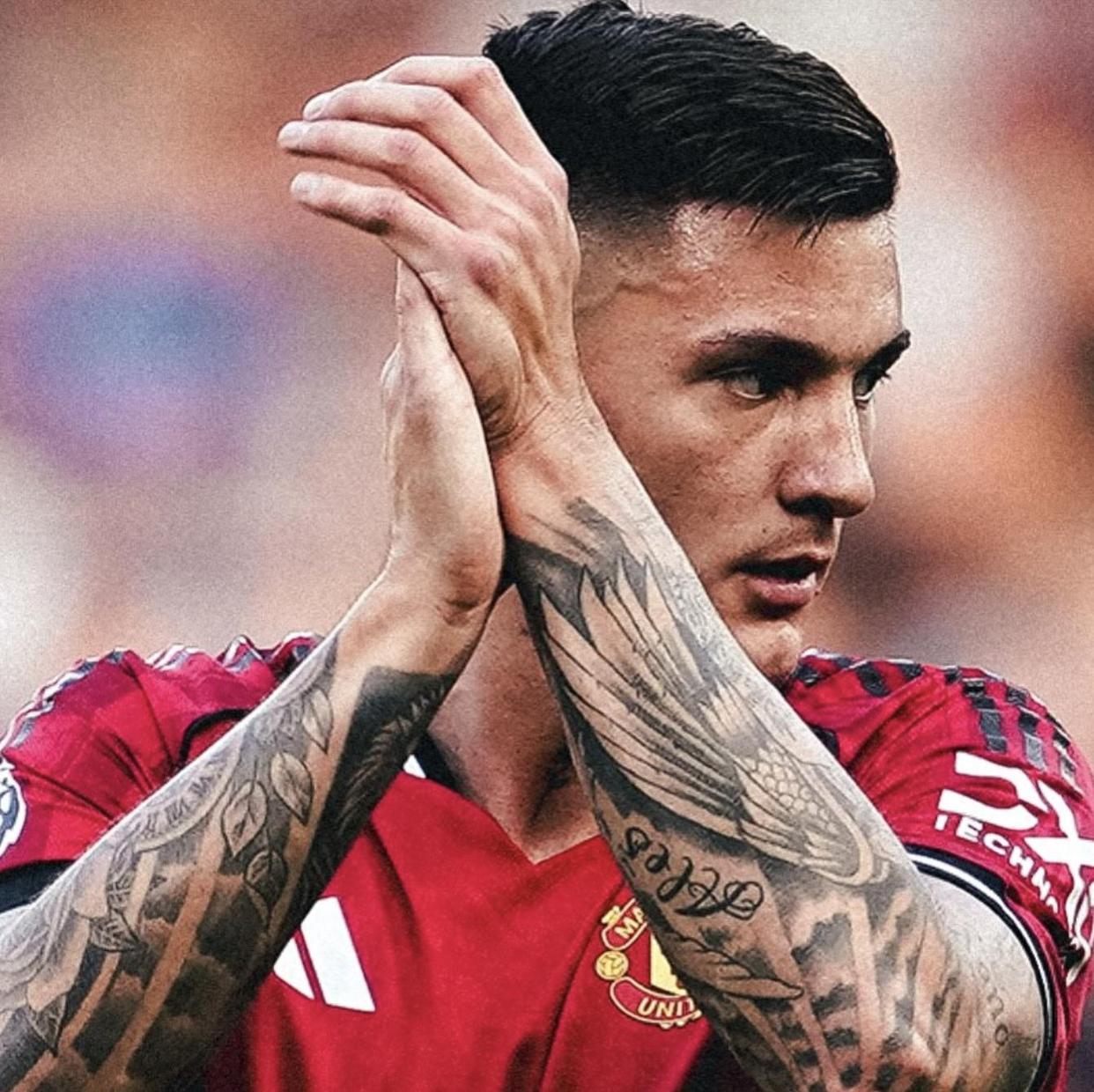 转折点！曼联防线松动，法甲今夜攻防权衡，质疑声仍在，数据趋势出现新变化的简单介绍