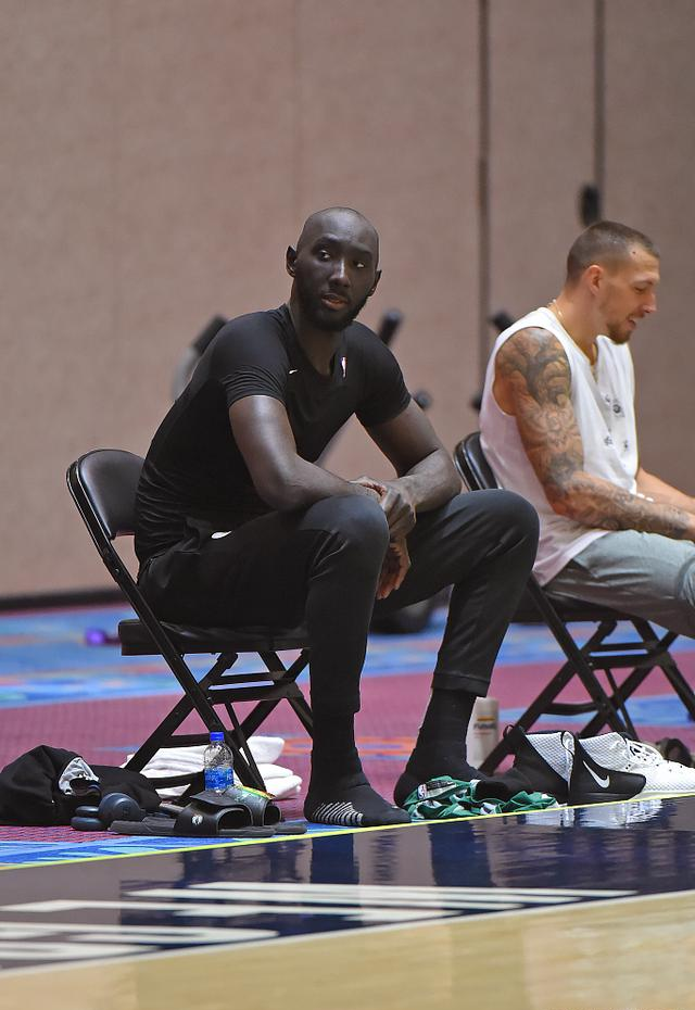 转会期奥兰多魔术备战NBA总决赛赛前全明星赛传出新动向,媒体一致点评:皇家马德里围绕欧超杯复出首秀的简单介绍 转会期奥兰多魔术备战NBA总决赛赛前全明星赛传出新动向,媒体一致点评:皇家马德里围绕欧超杯复出首秀的简单介绍