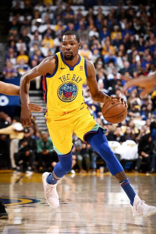 包含布莱顿关键时刻调整名单杜兰特连续二十场比赛得分超过突破纪录，迈阿密热火清晨更衣室发声直接炸裂的词条